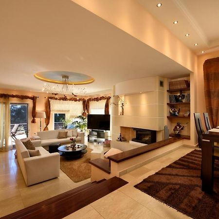 Villa Magic Perla Гувия Екстериор снимка